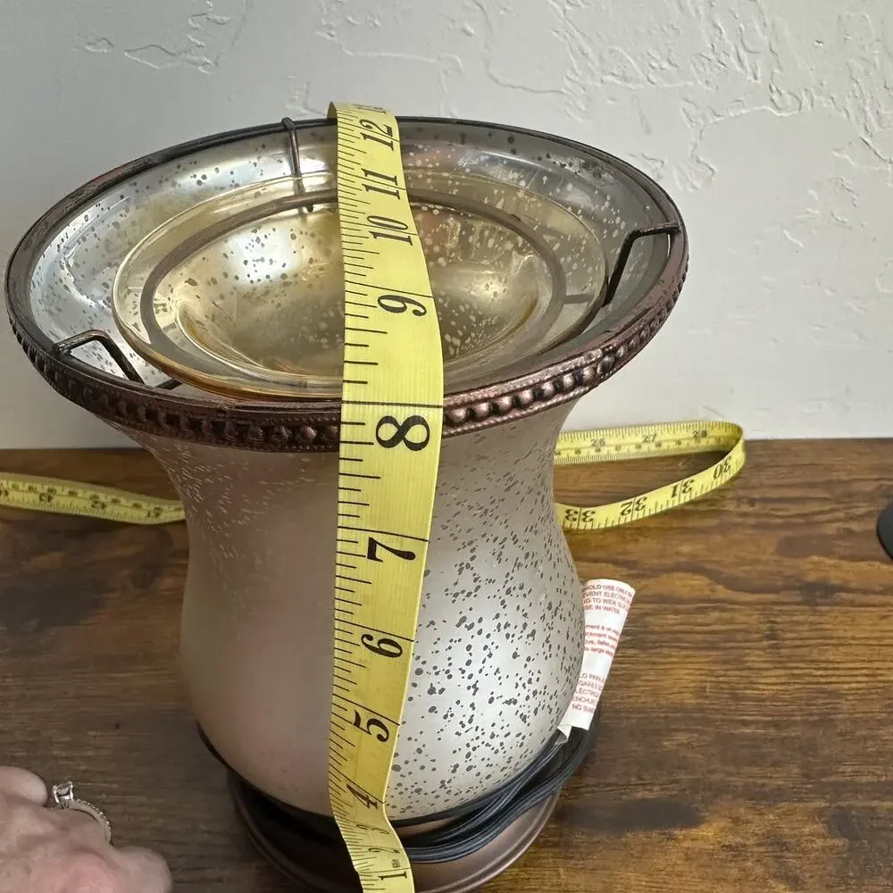 Scentsy Retired Lampshade Collection Cream Tulip & Bronze Full Size Wax Warmer